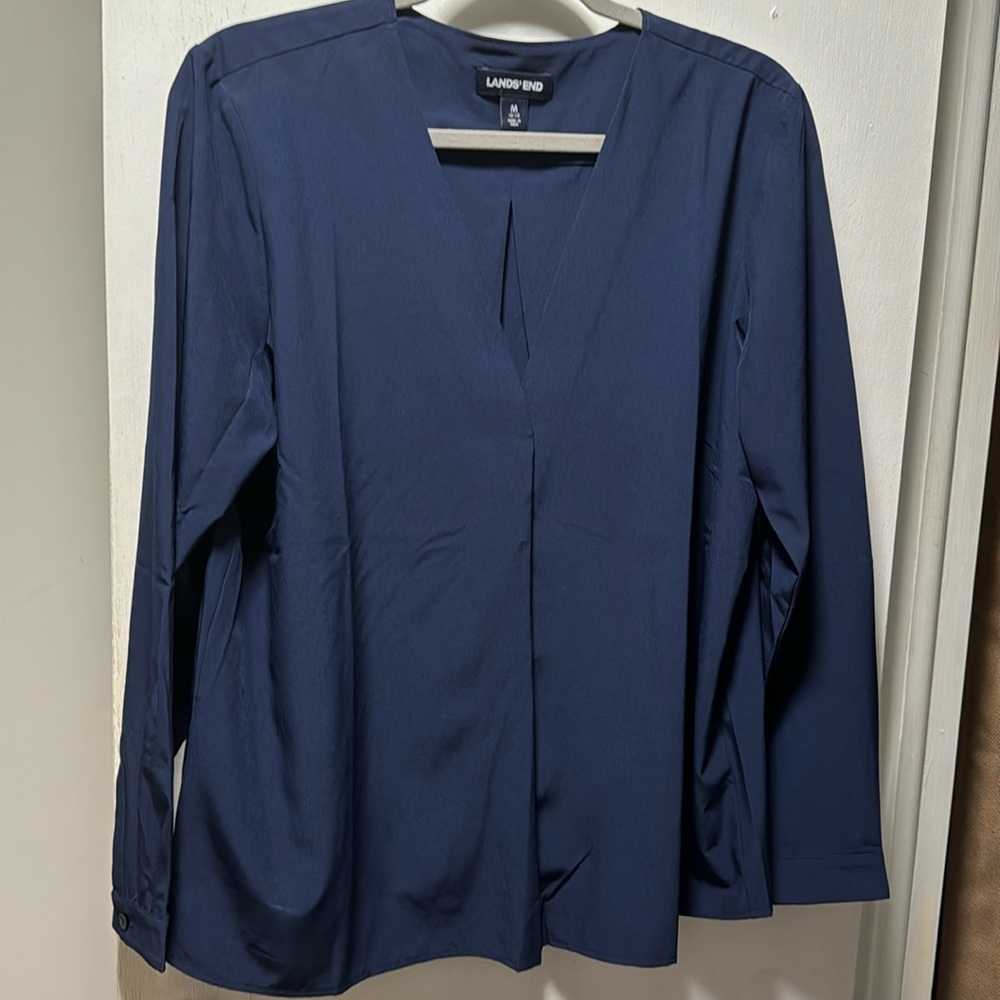 Women’s navy top
